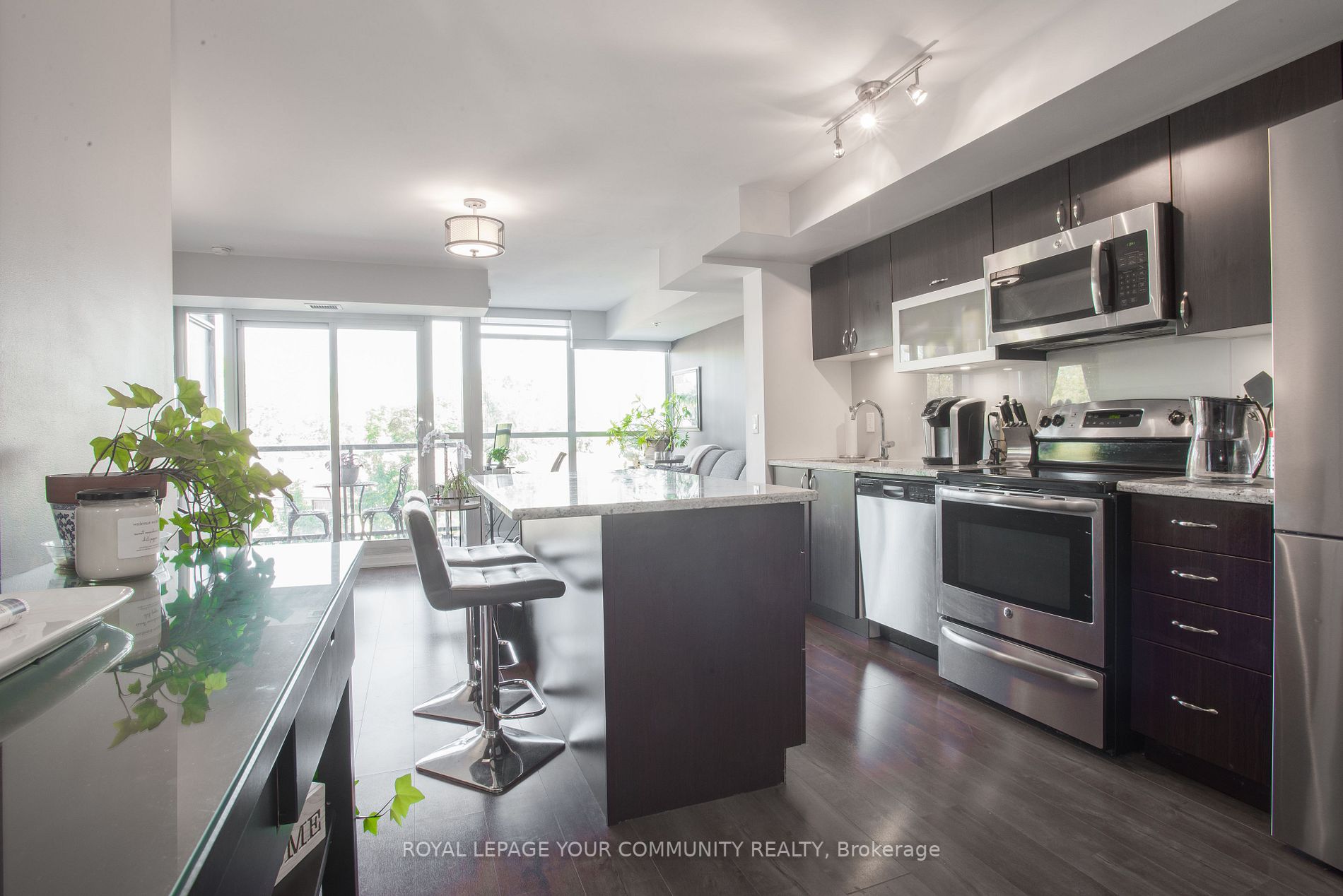 11 Superior Ave, #416