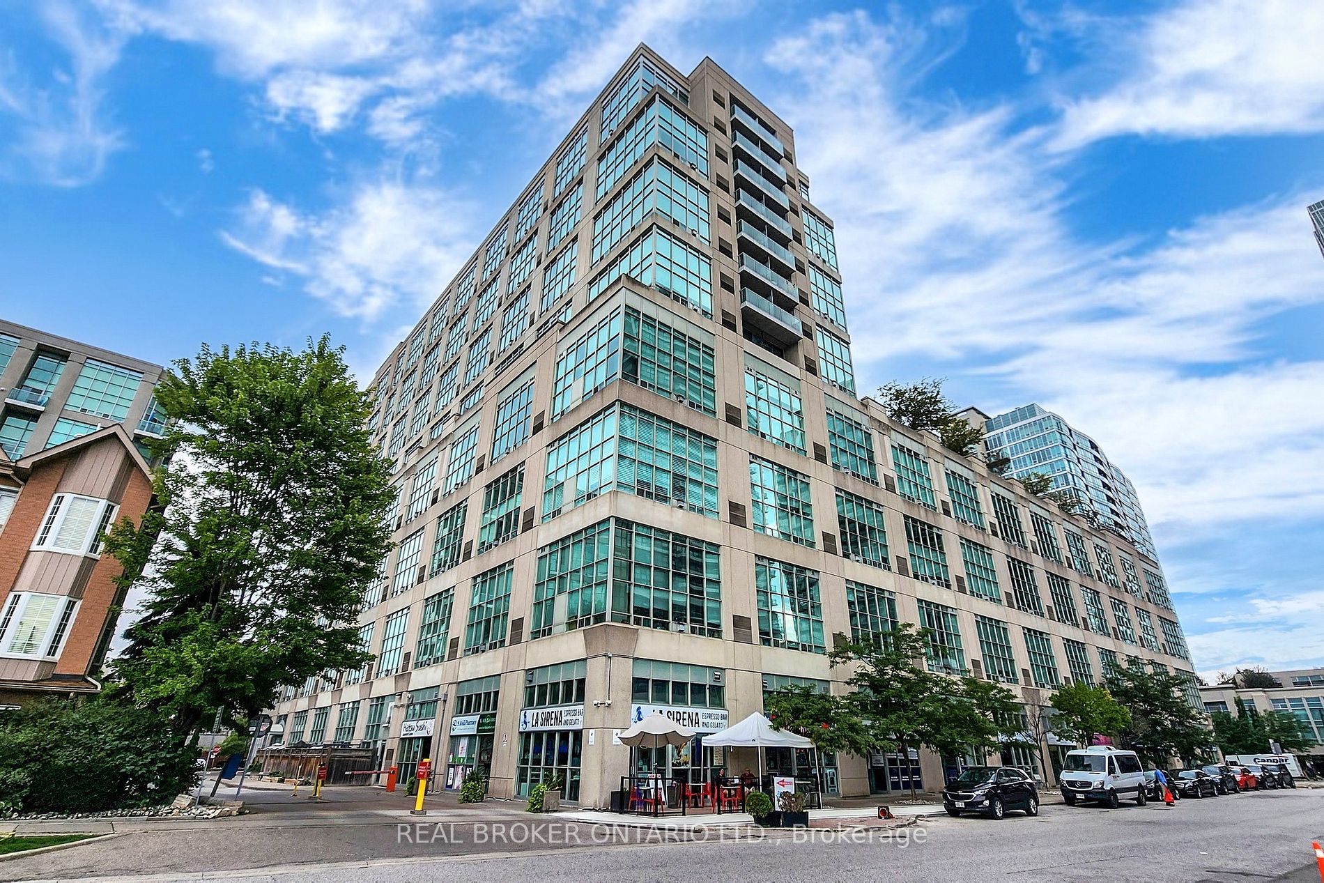 250 Manitoba Street, #728