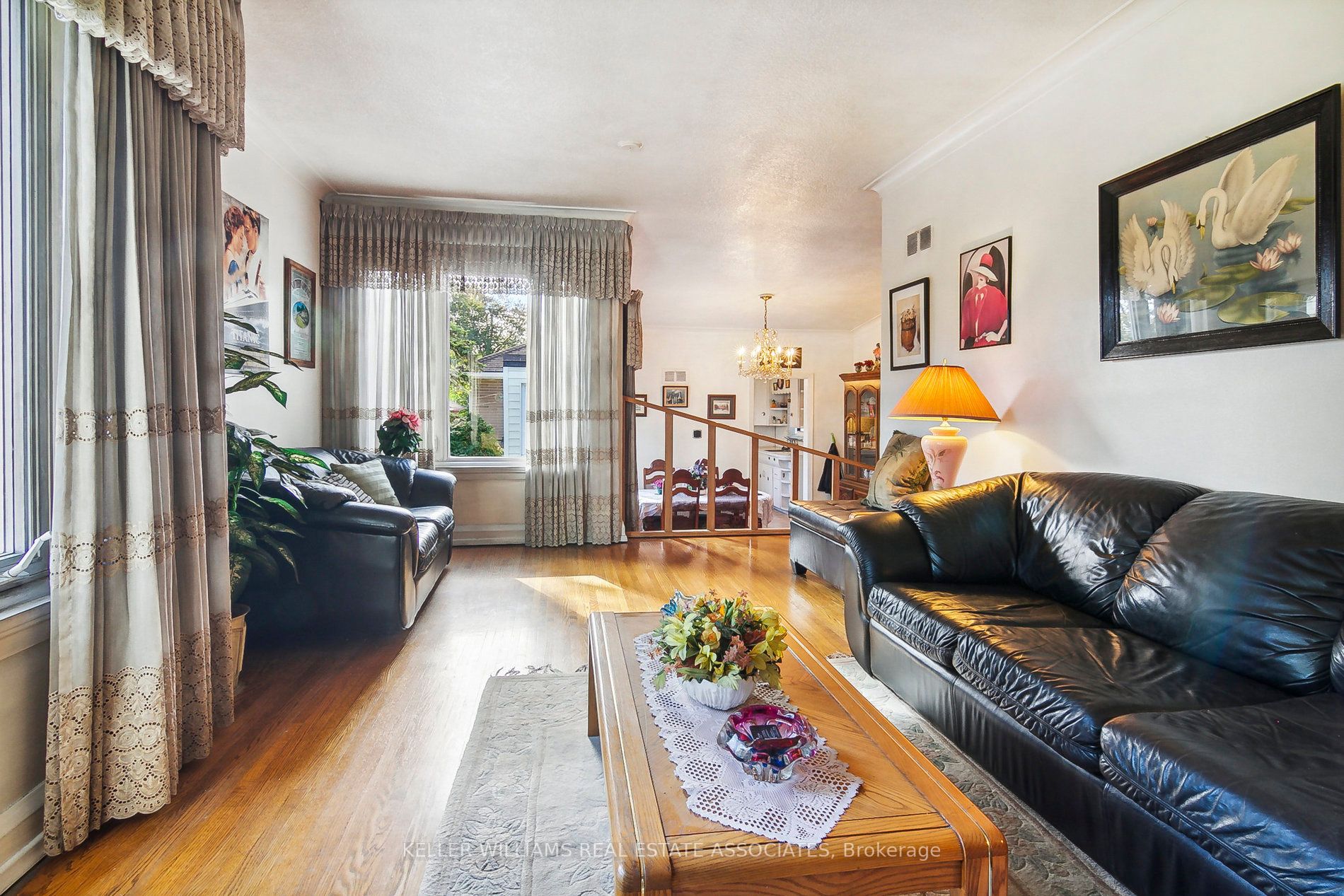 1081 Islington Ave