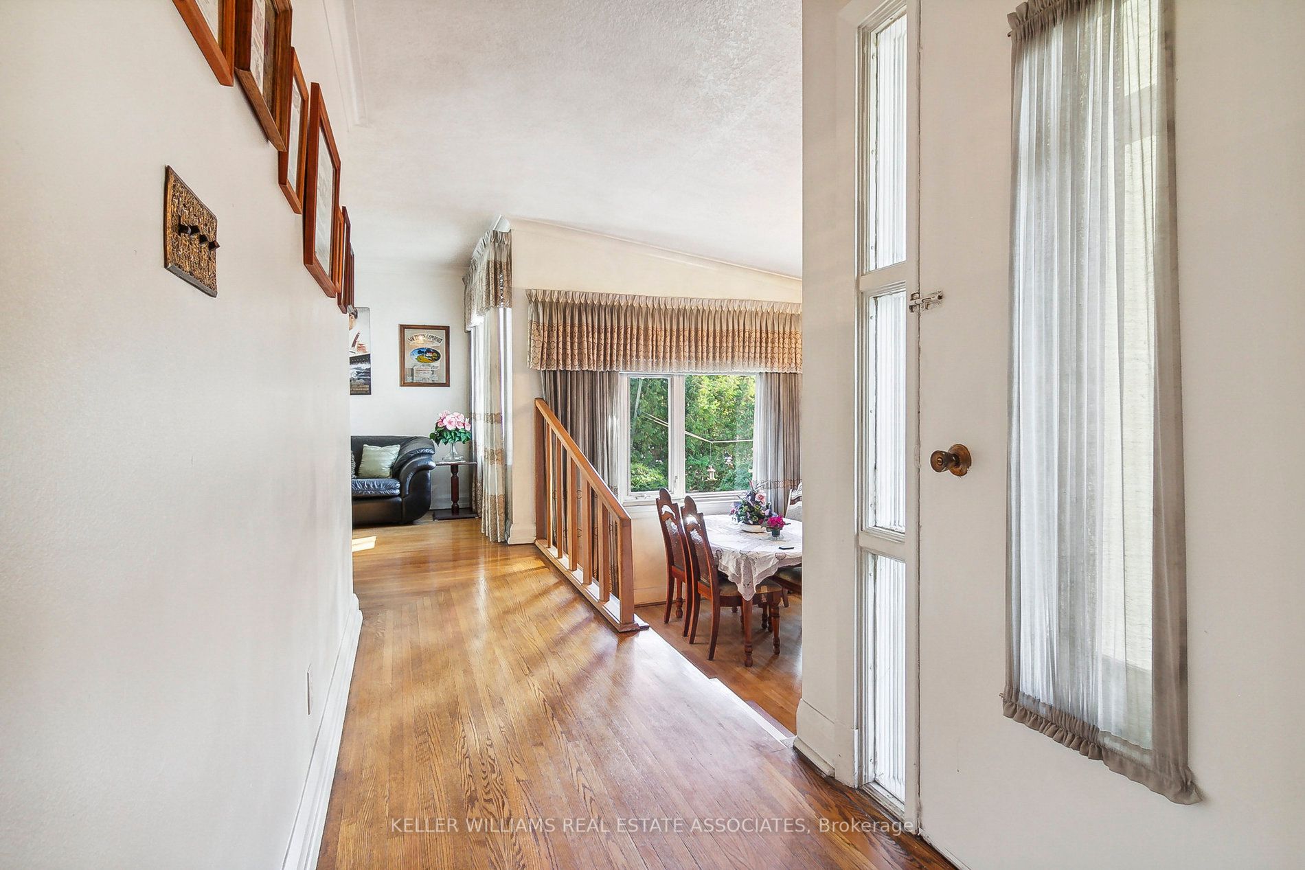 1081 Islington Ave