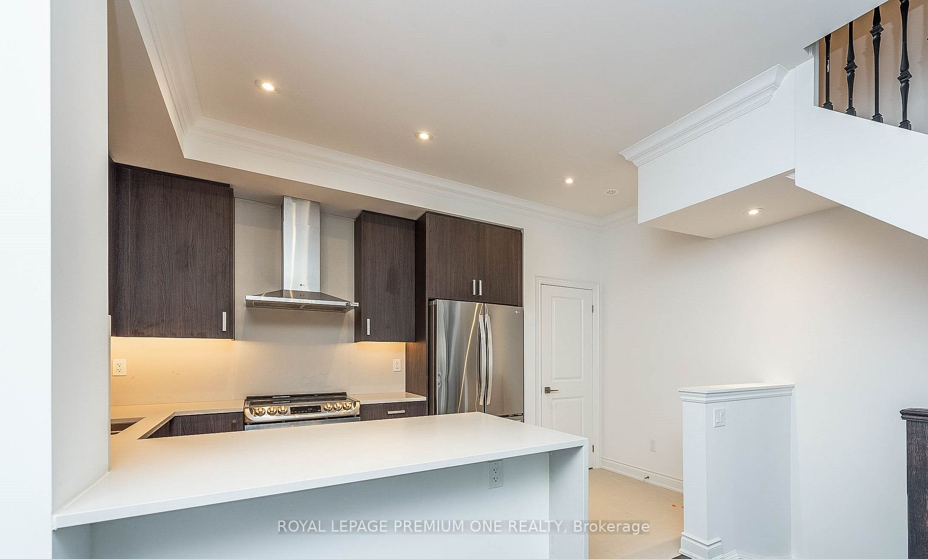 30 Lunar Cres S, #49