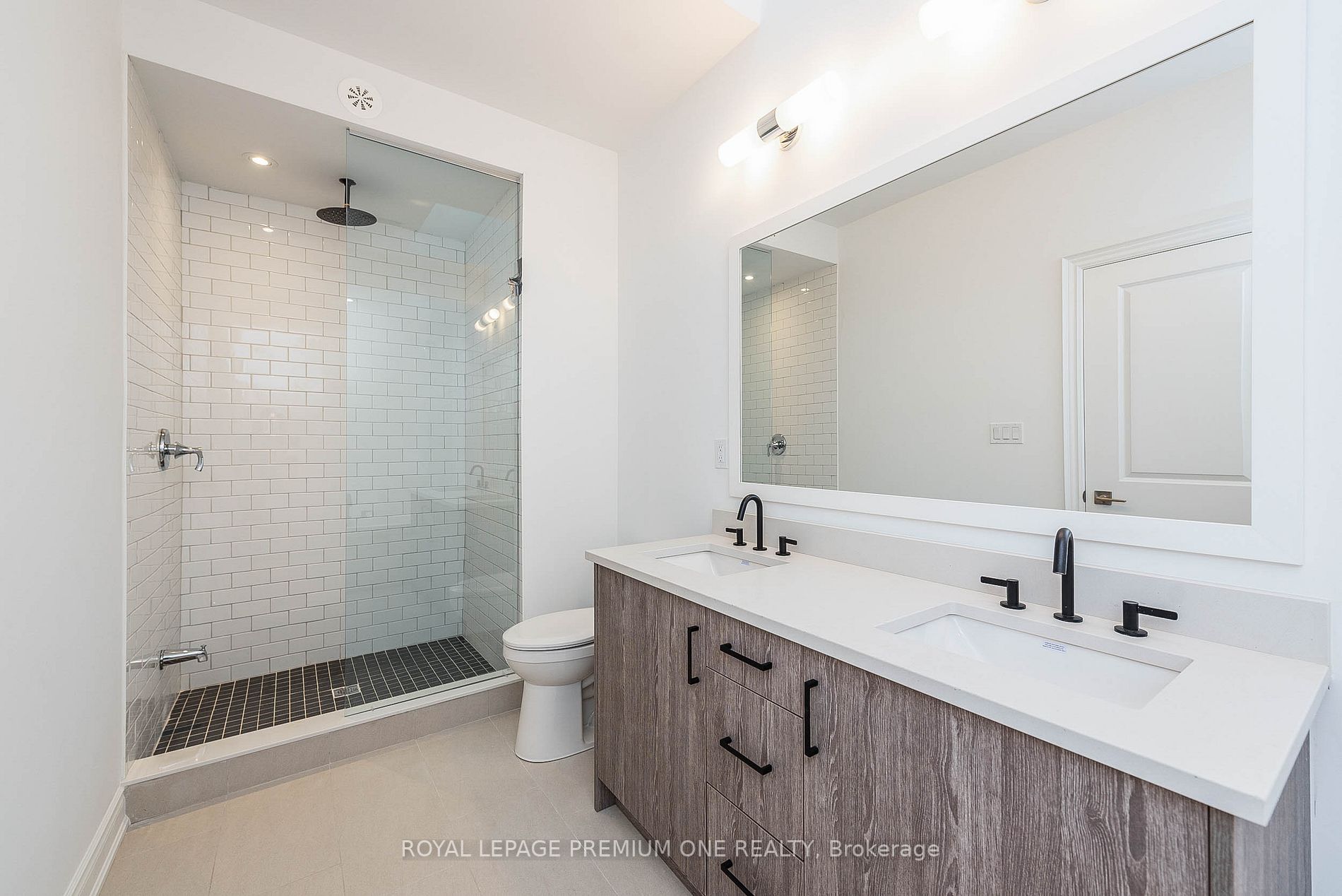 30 Lunar Cres S, #49