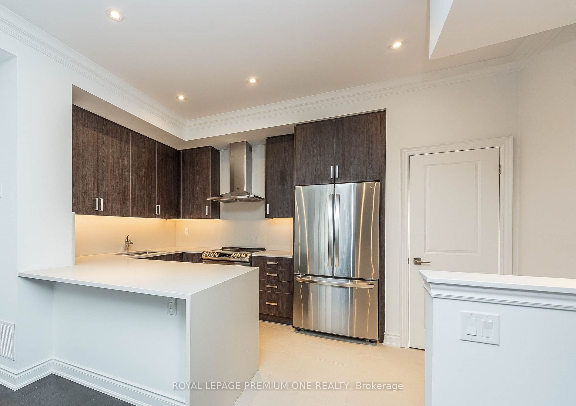 30 Lunar Cres S, #49