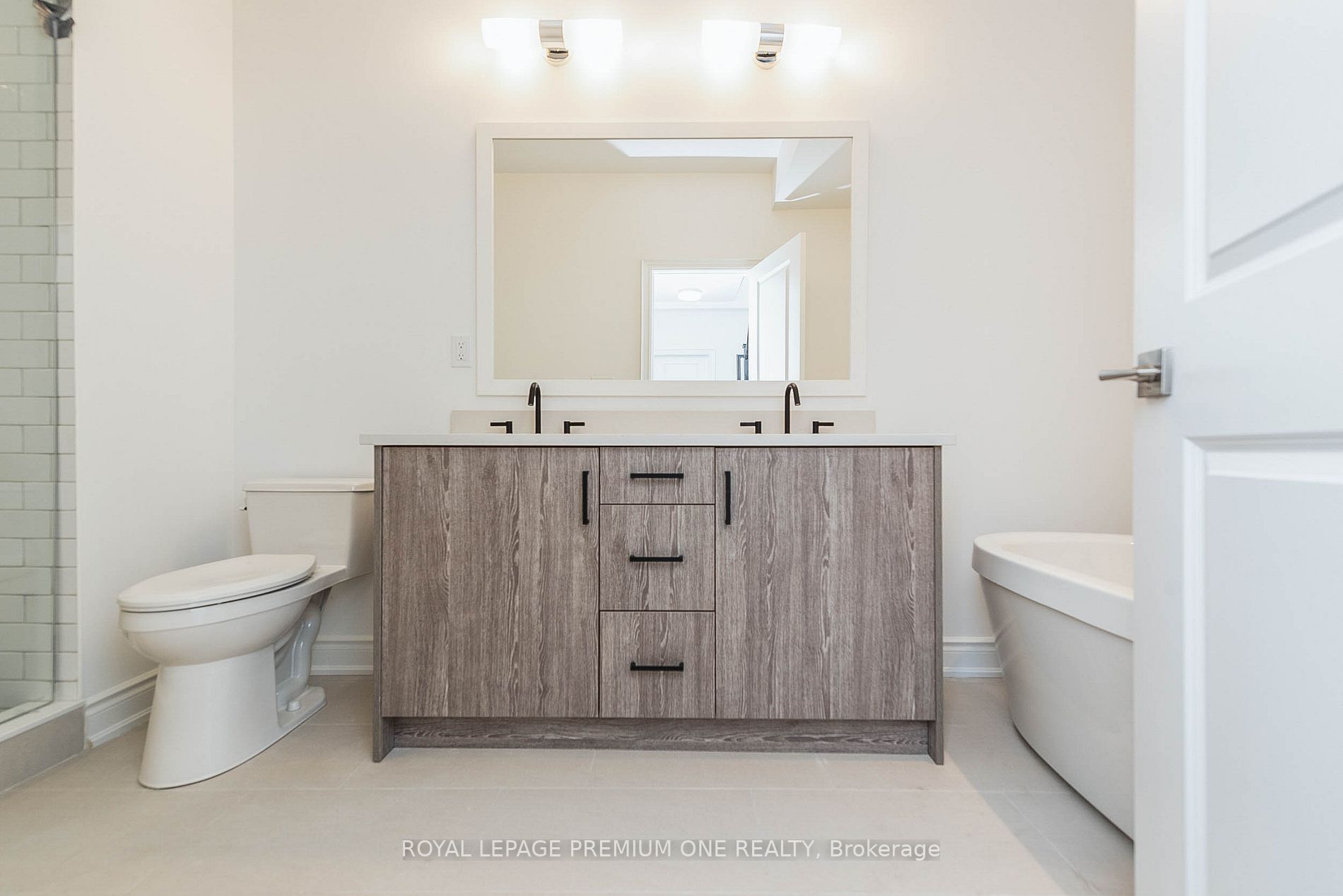 30 Lunar Cres S, #49