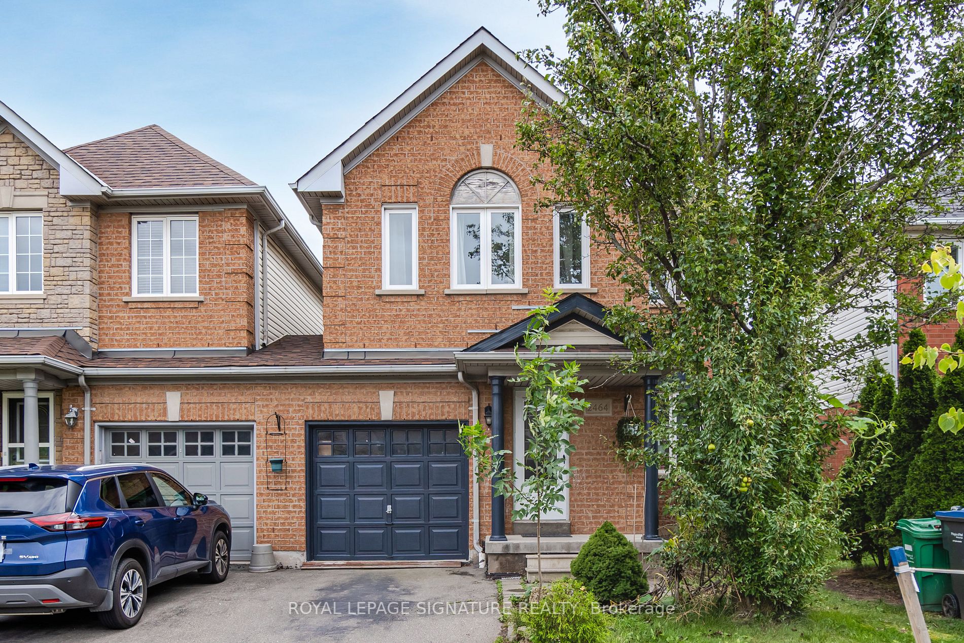 2464 Bankside Dr