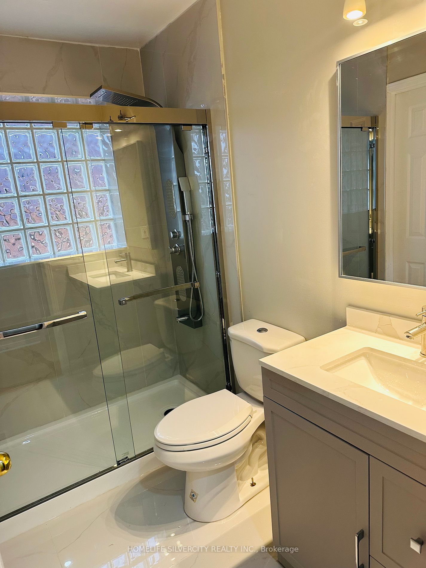 73 Rocky Mountain Cres