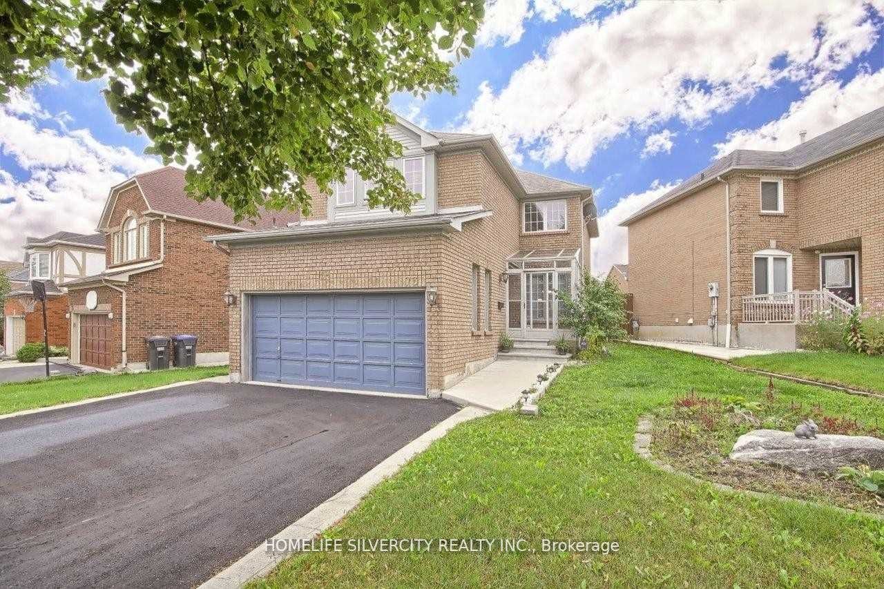 73 Rocky Mountain Cres