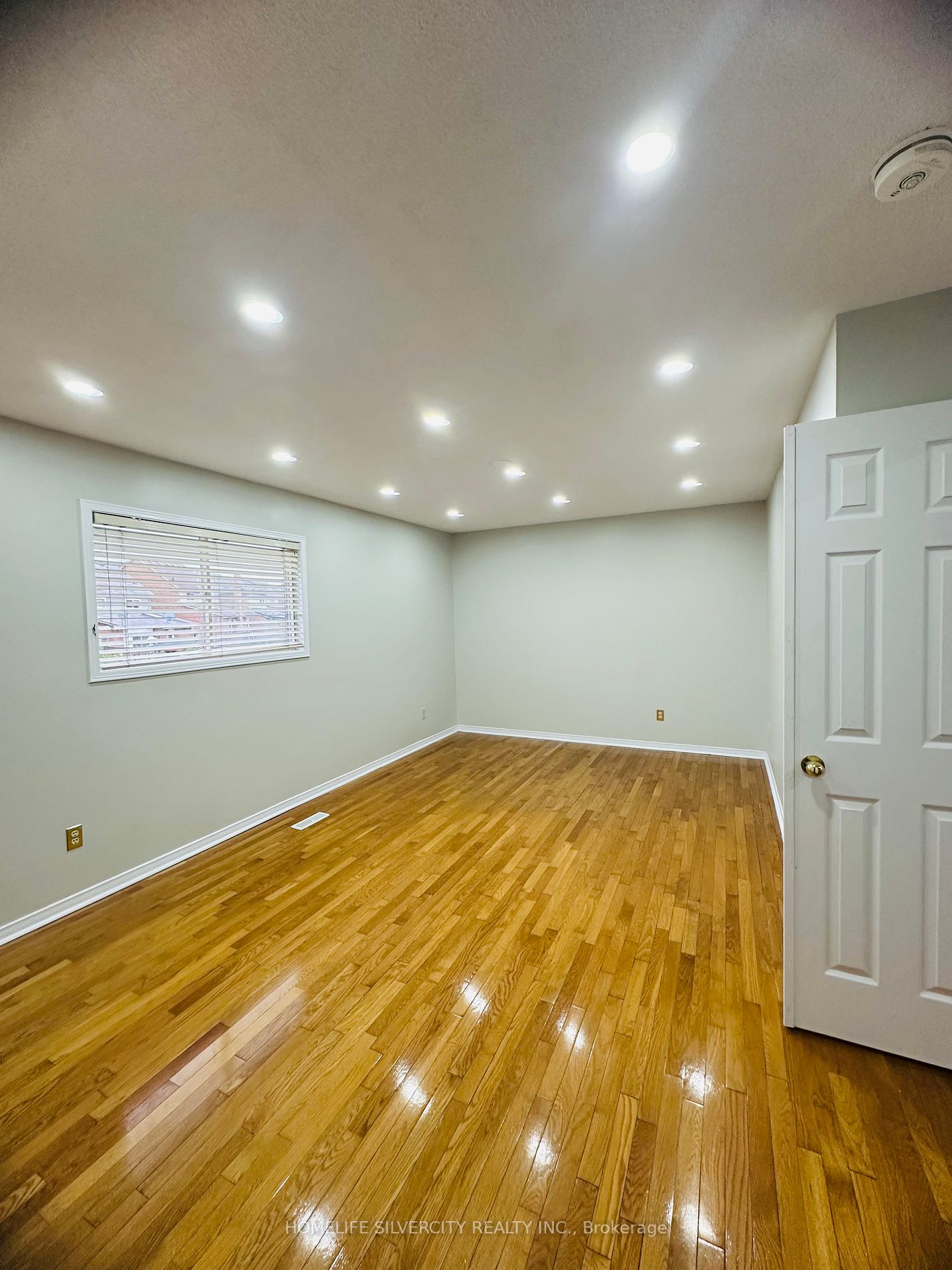 73 Rocky Mountain Cres