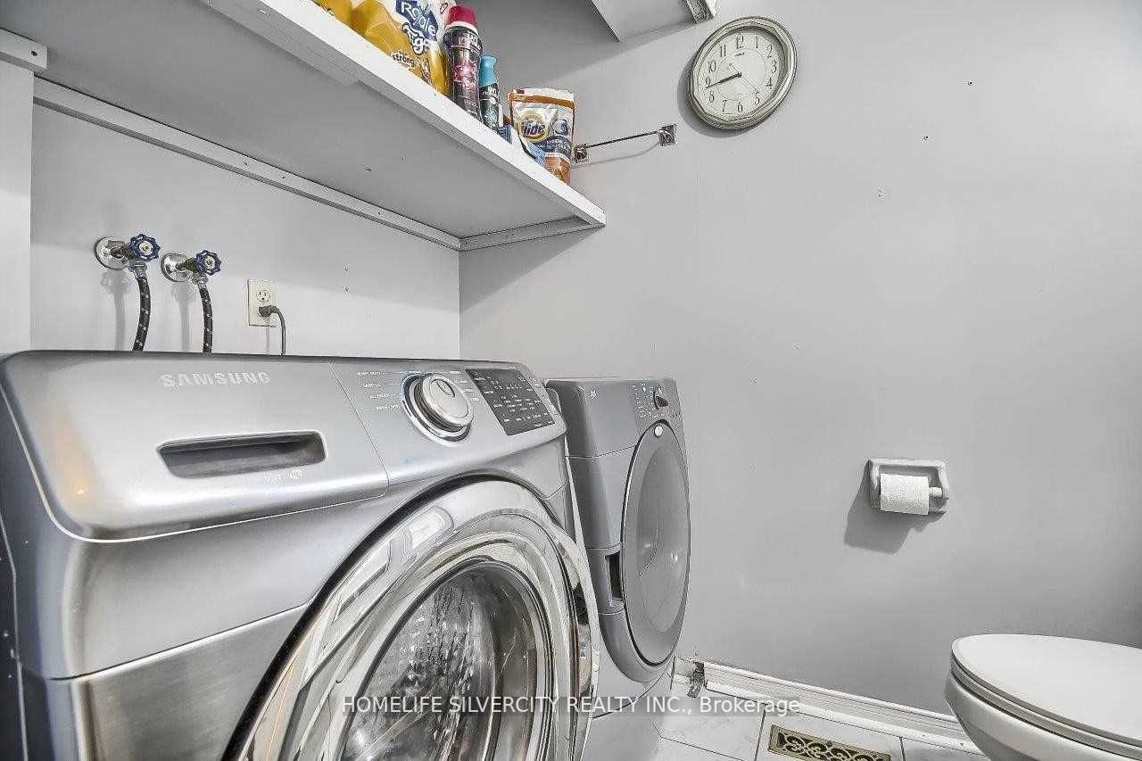 73 Rocky Mountain Cres