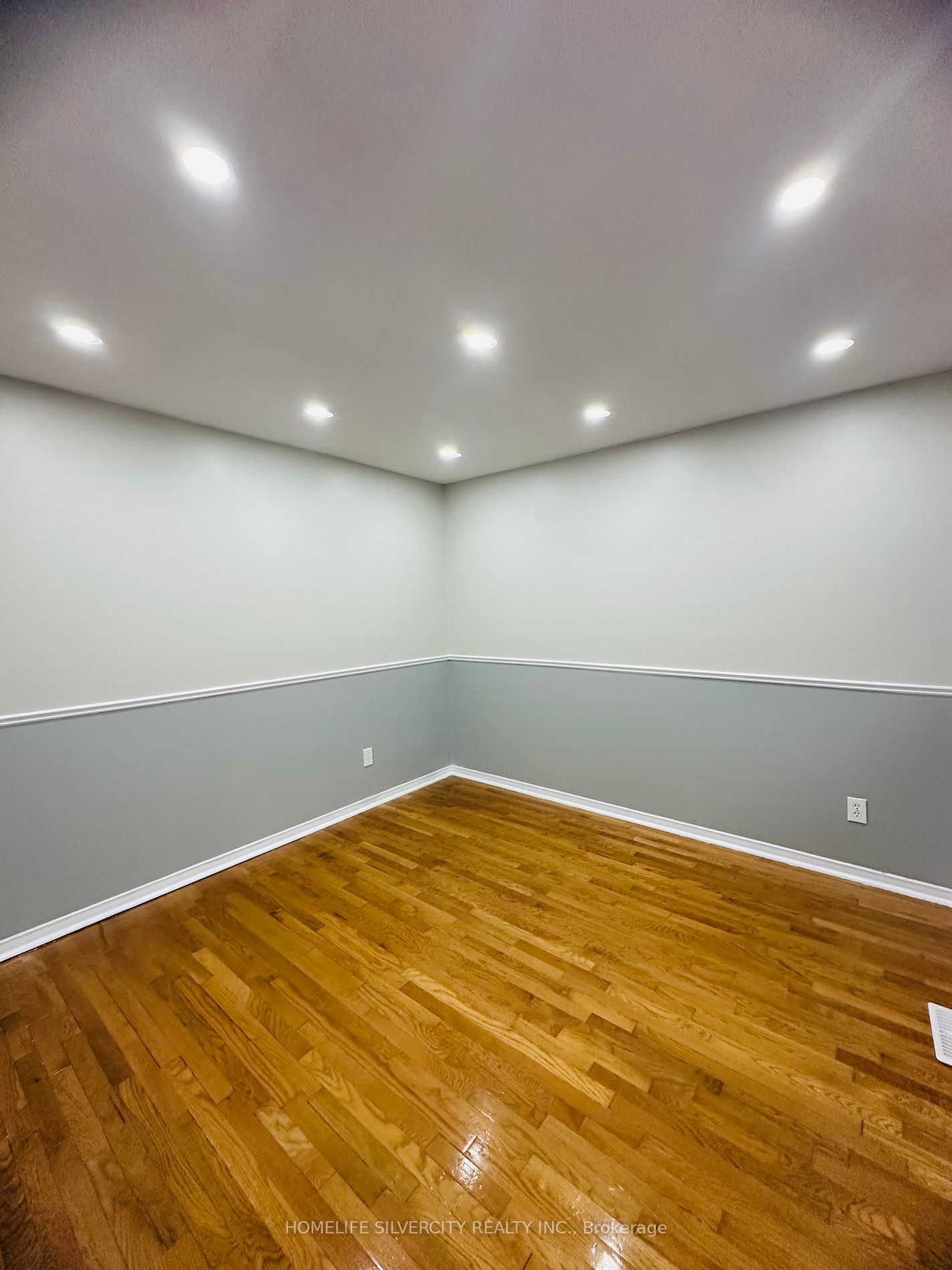 73 Rocky Mountain Cres