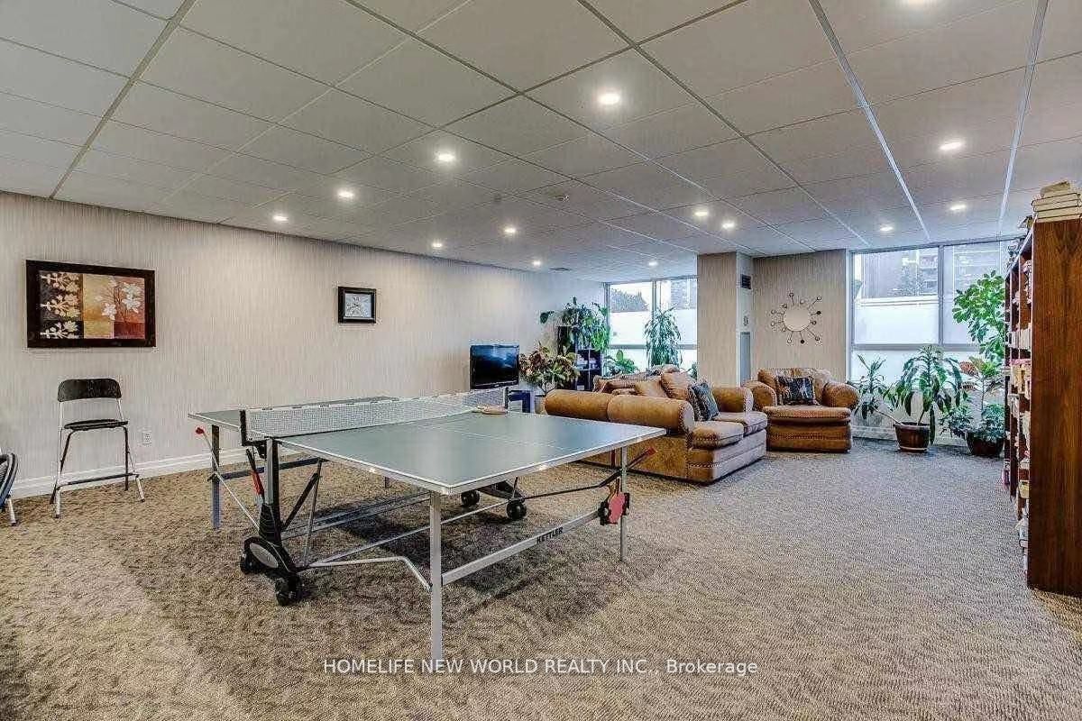 1485 Lakeshore Rd E, #204