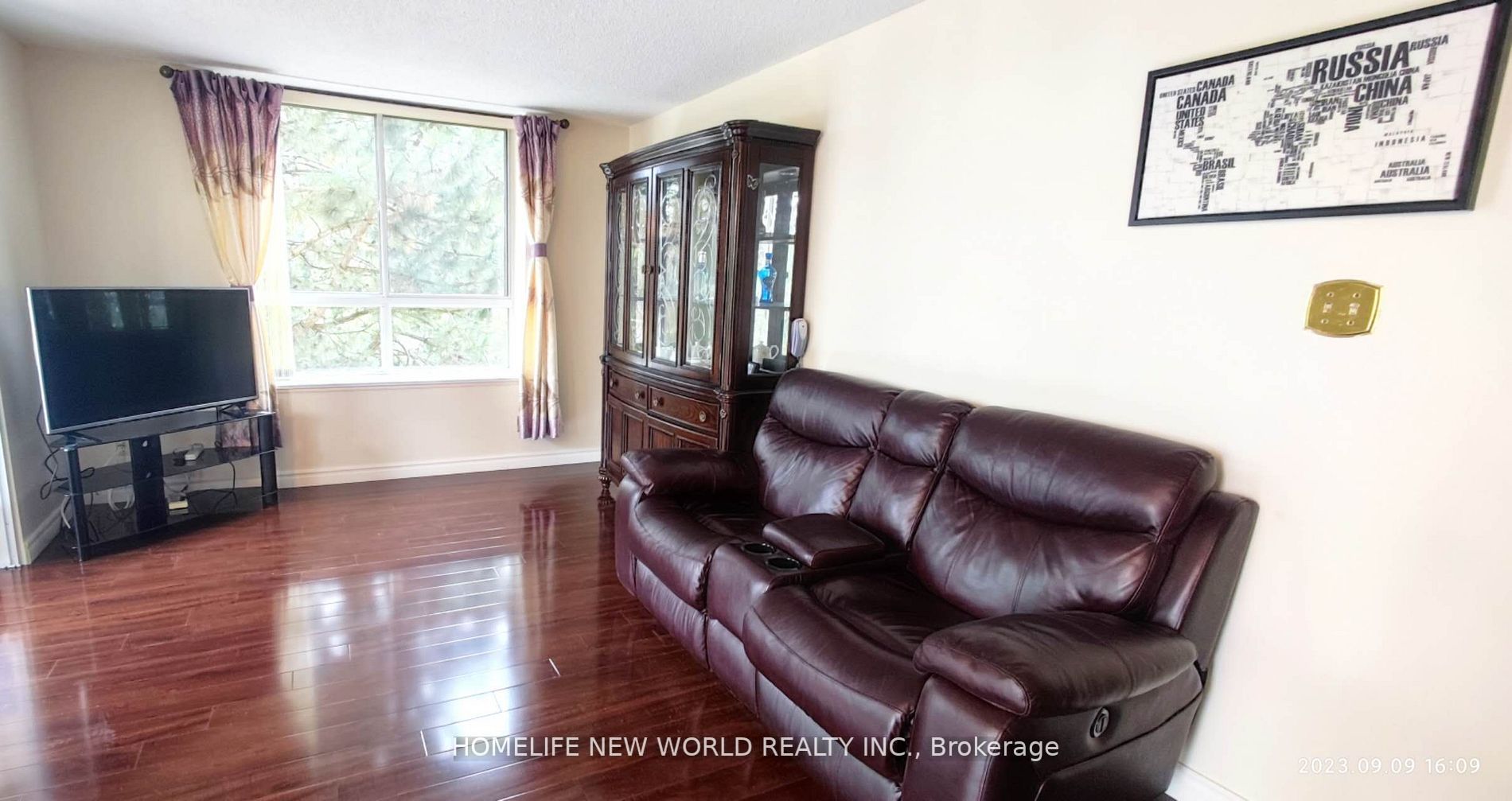 1485 Lakeshore Rd E, #204