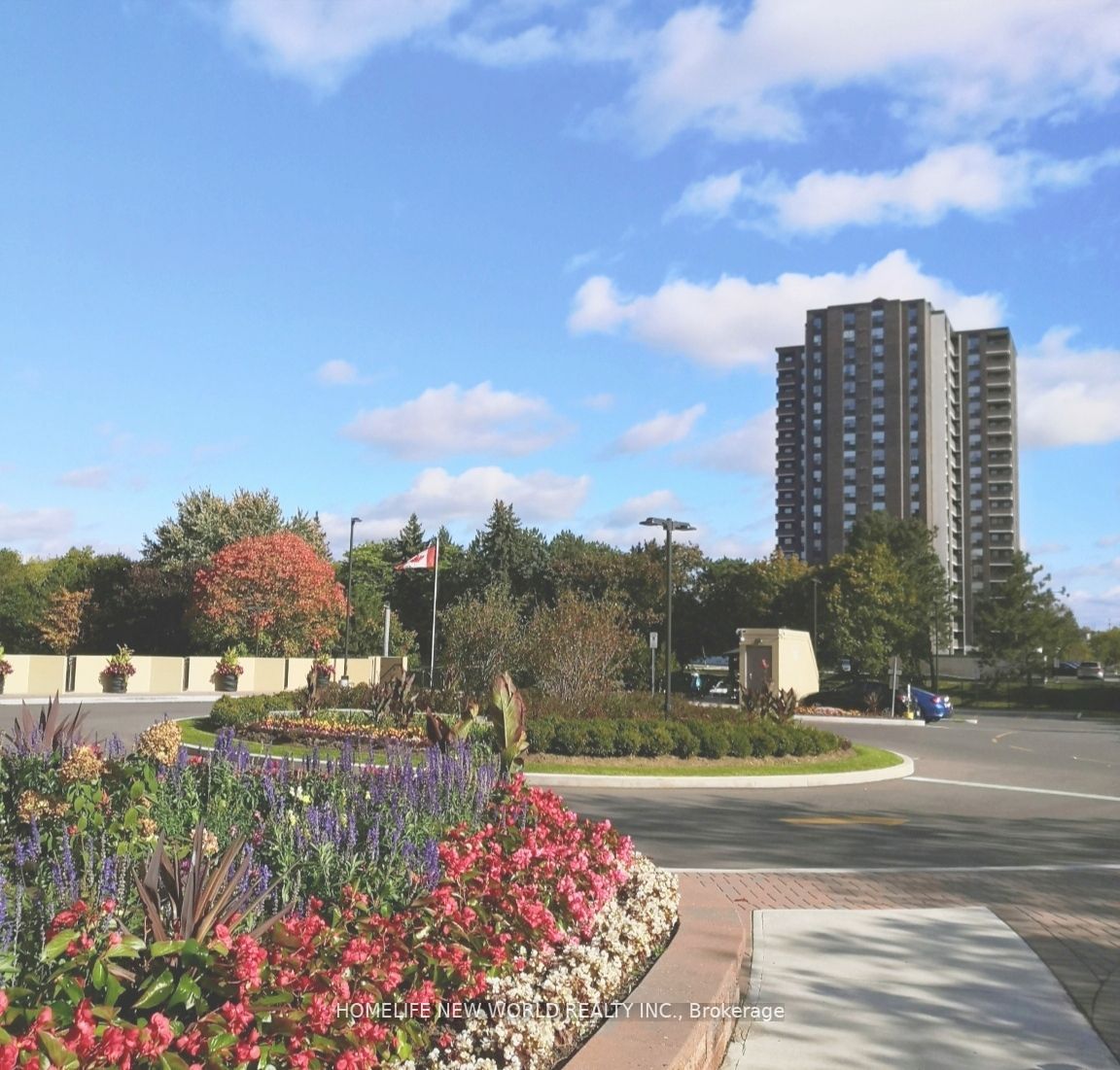1485 Lakeshore Rd E, #204
