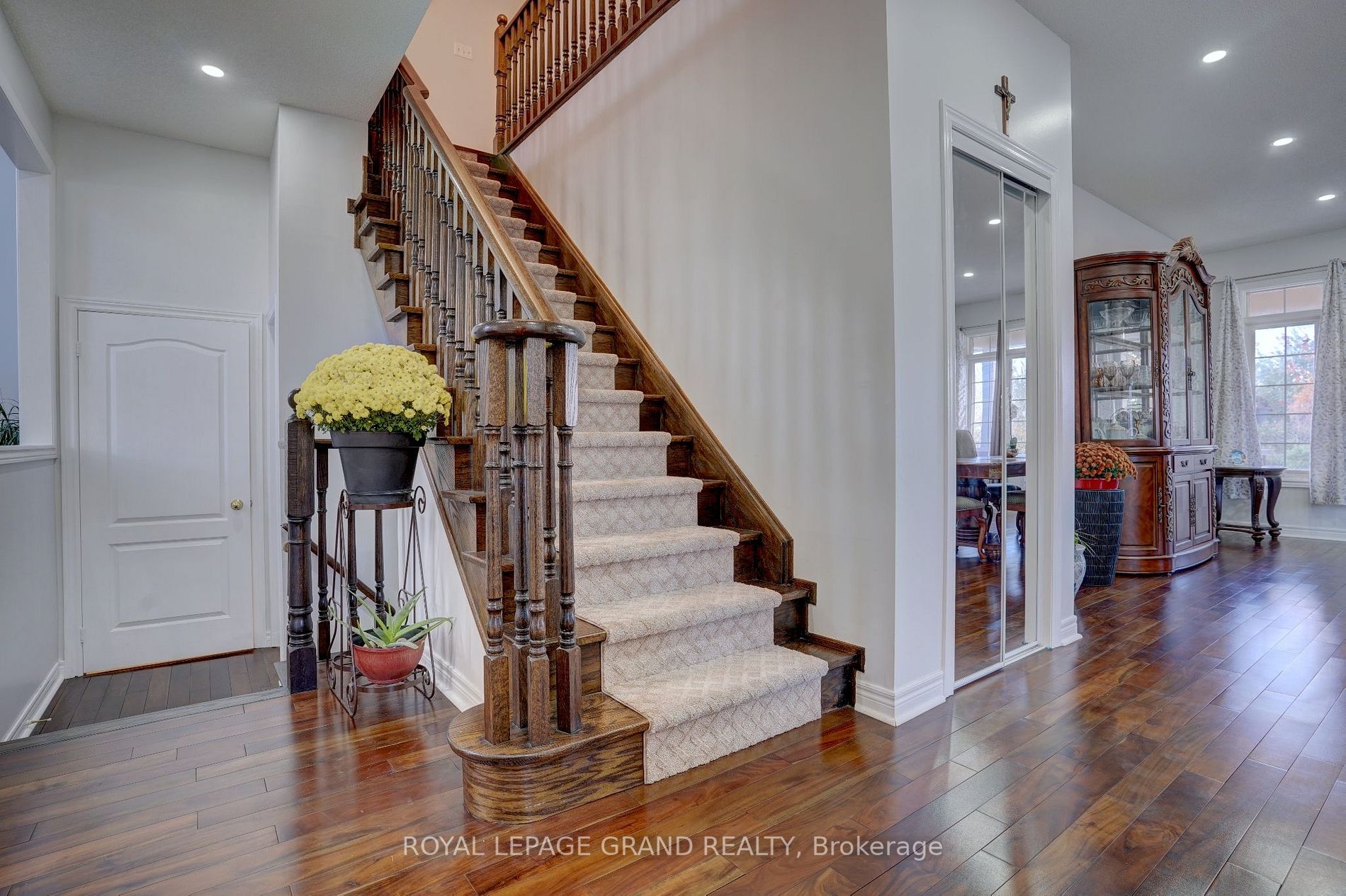 64 Wellsprings Dr