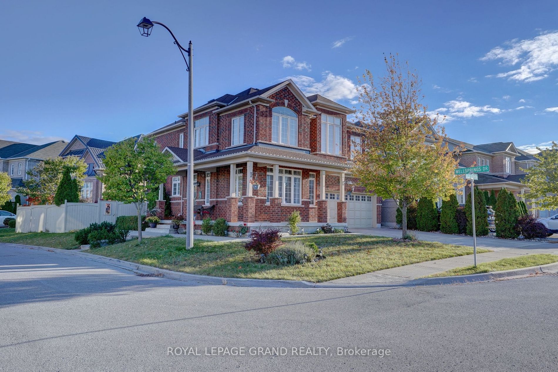 64 Wellsprings Dr