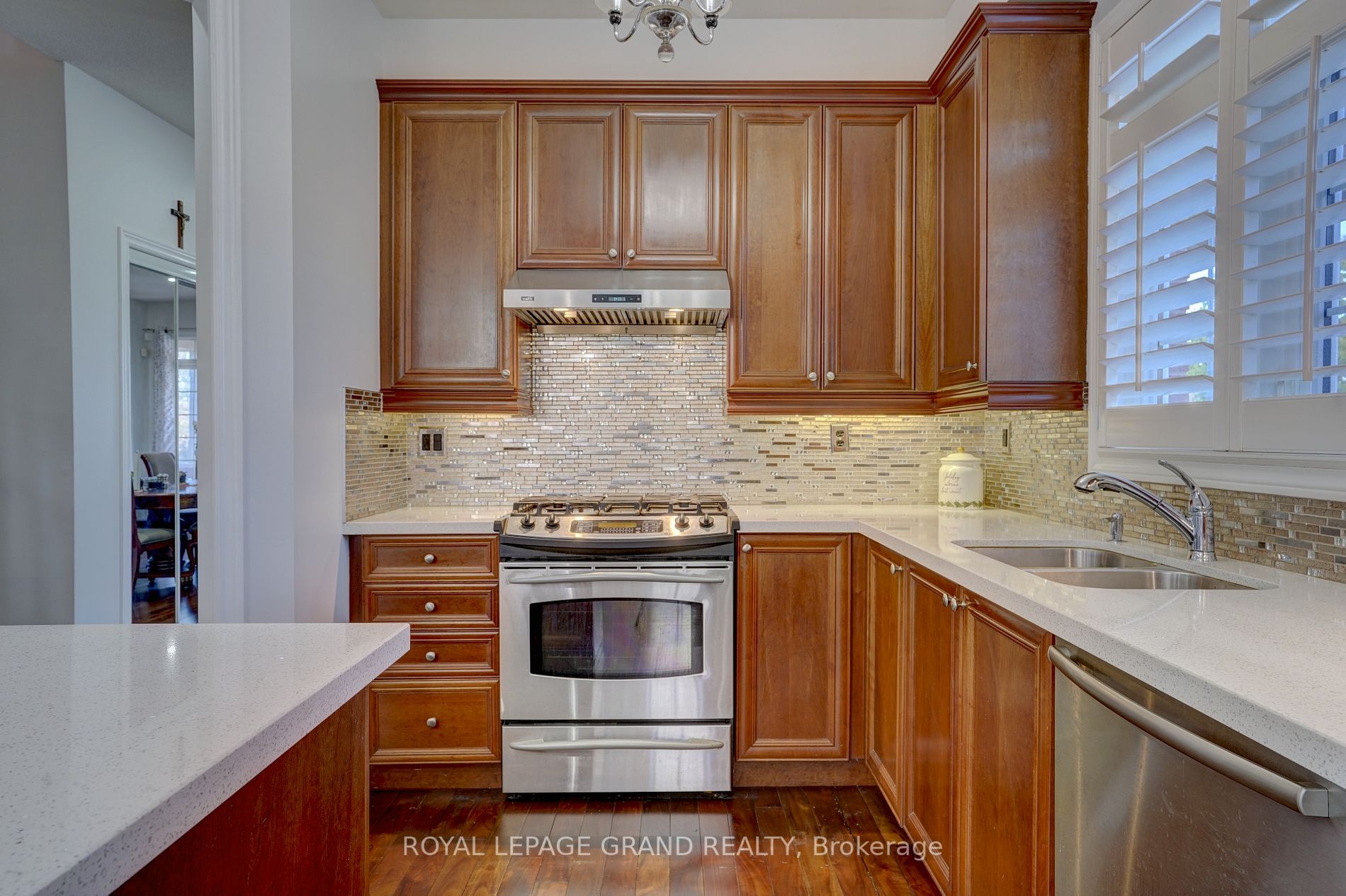 64 Wellsprings Dr