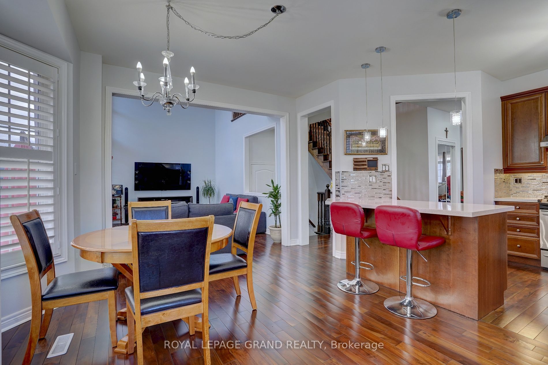 64 Wellsprings Dr