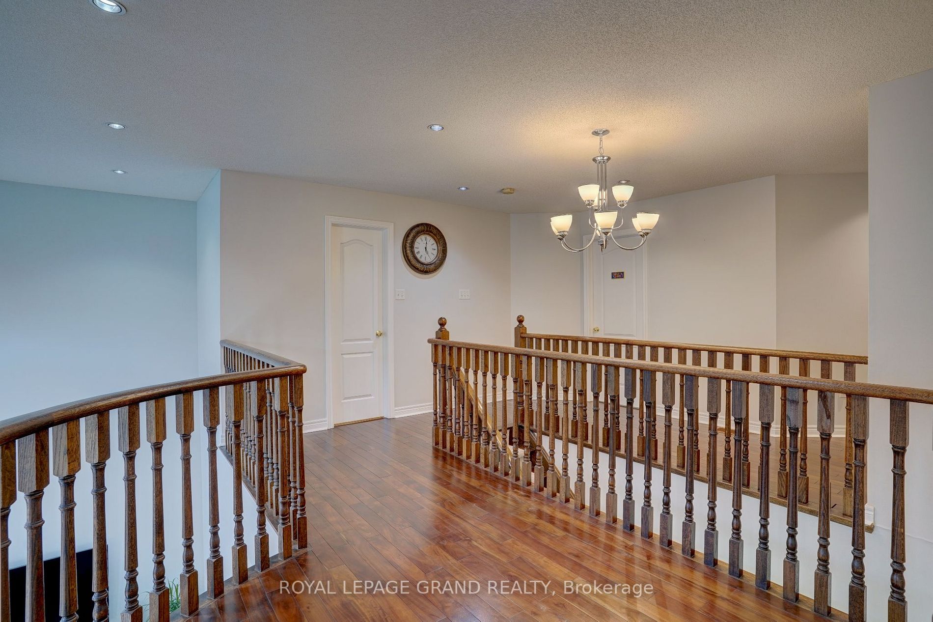 64 Wellsprings Dr