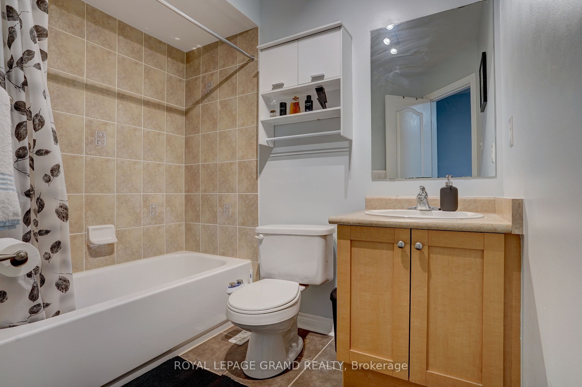 64 Wellsprings Dr