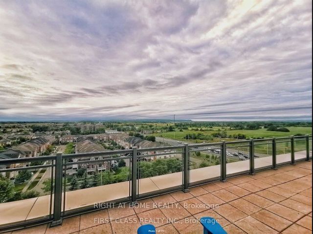 2490 Old Bronte Rd, #721