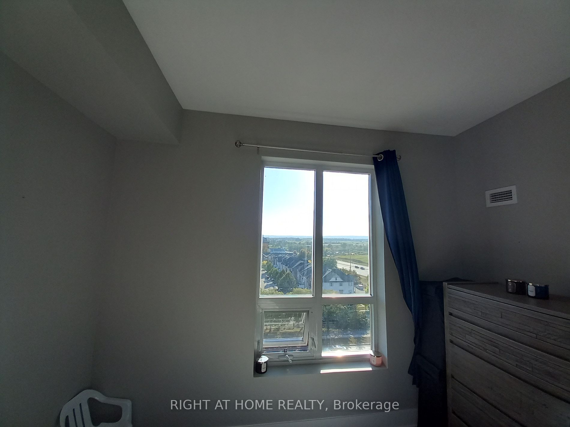 2490 Old Bronte Rd, #721