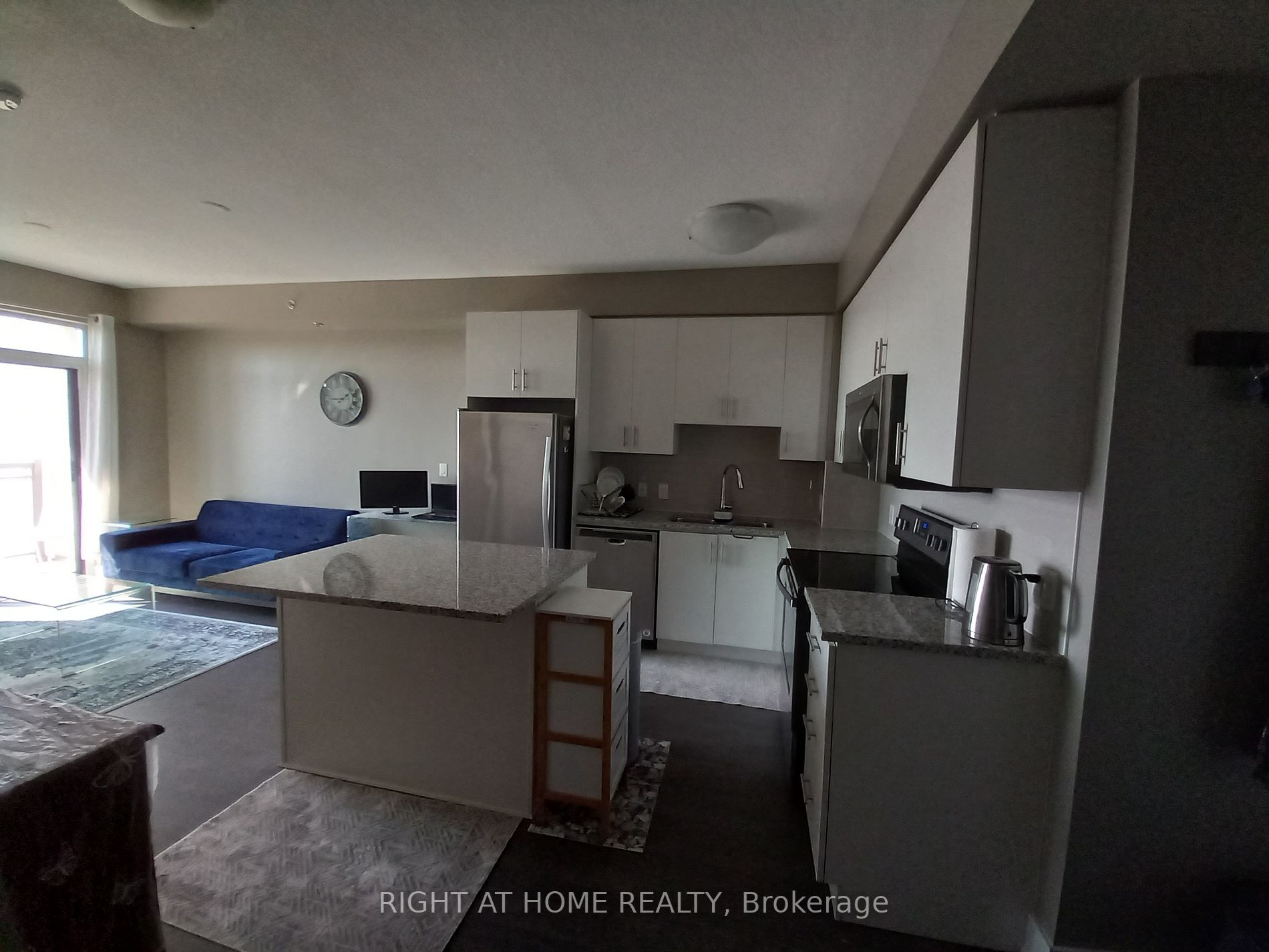 2490 Old Bronte Rd, #721