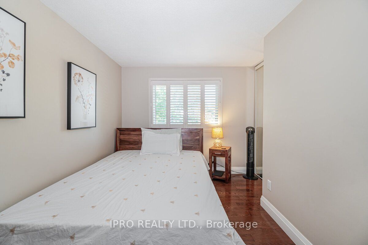 888 Maple Ave