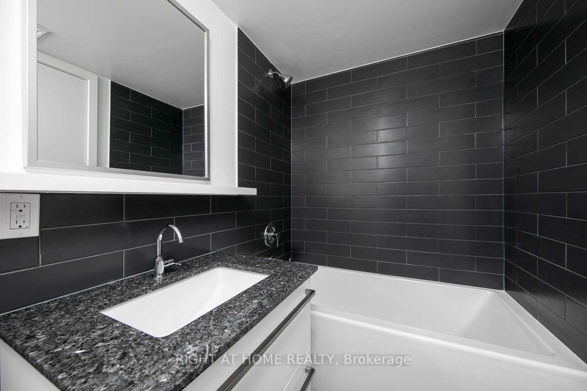 120 Varna Drive, #1503