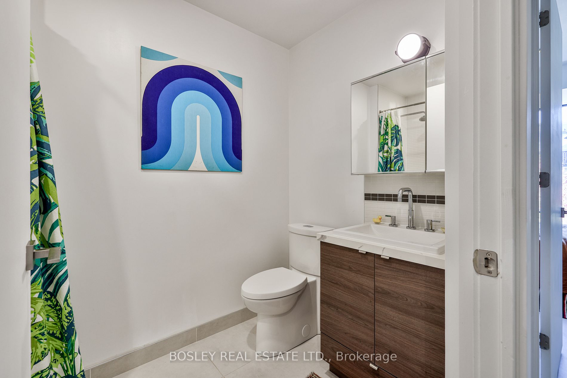 35 Wabash Ave, #106
