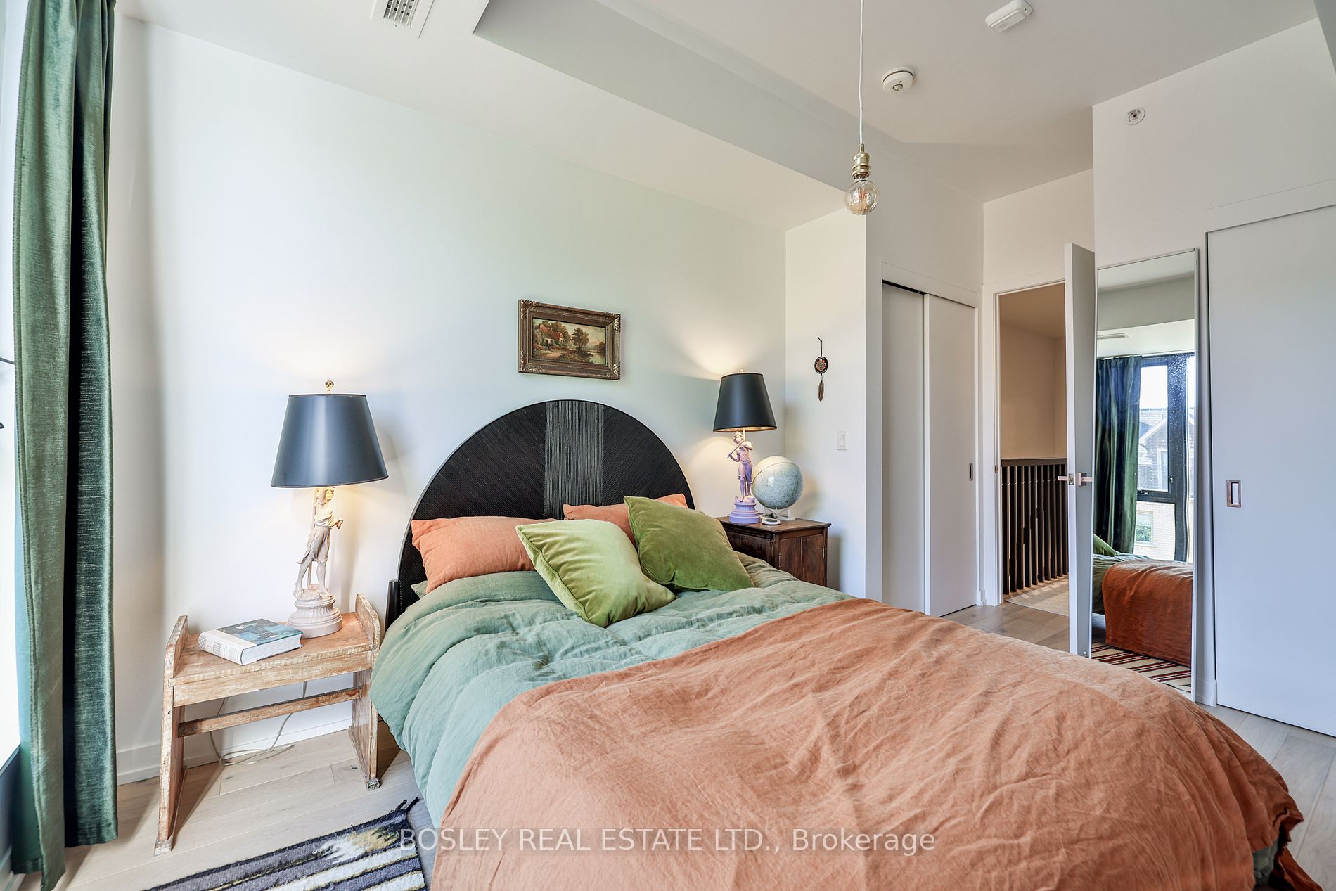 35 Wabash Ave, #106