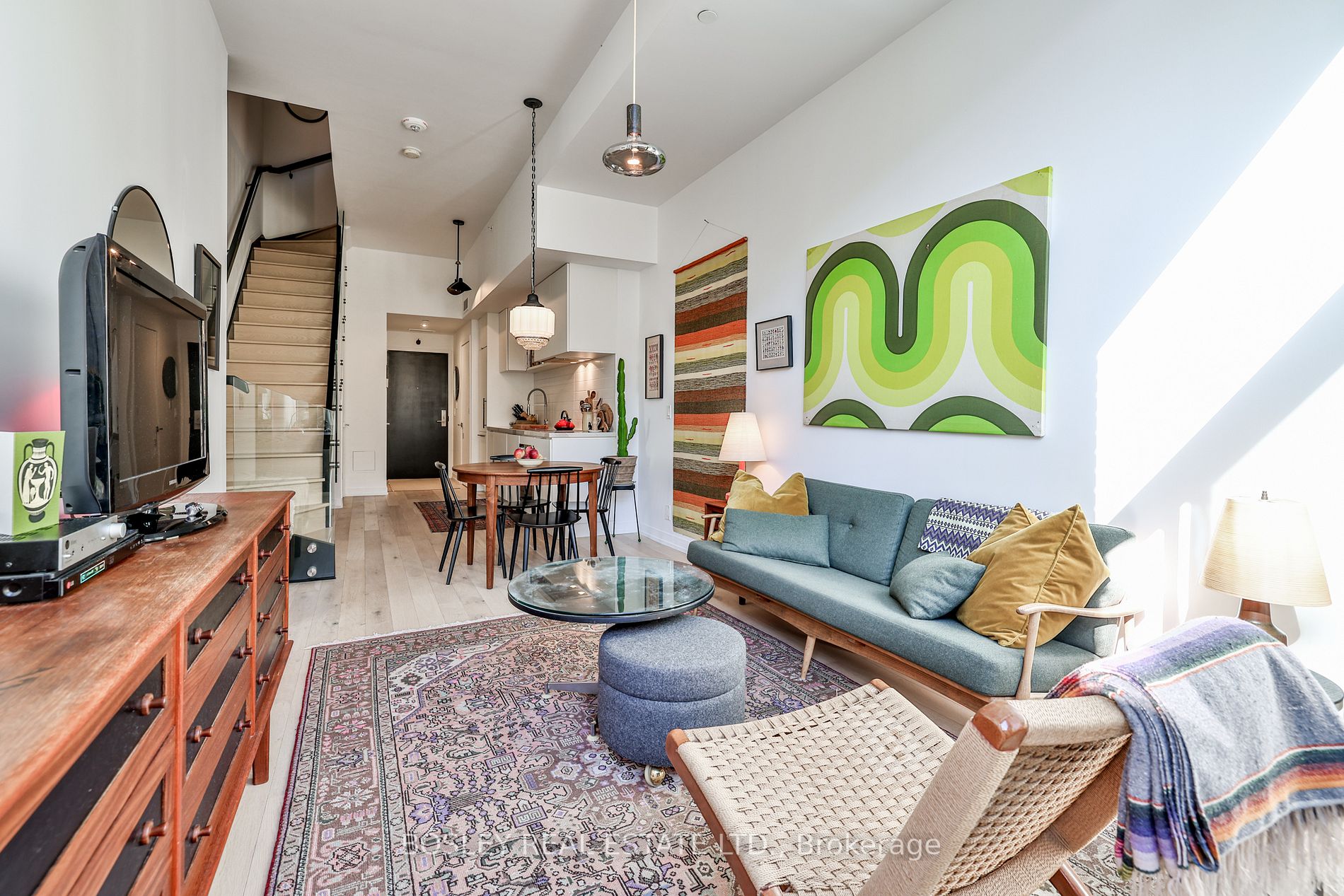 35 Wabash Ave, #106