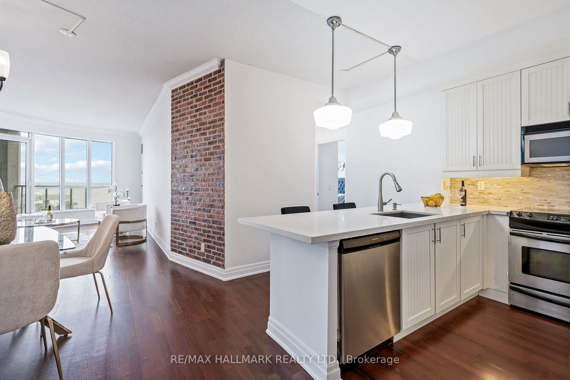 2087 Lake Shore Blvd W, #1404