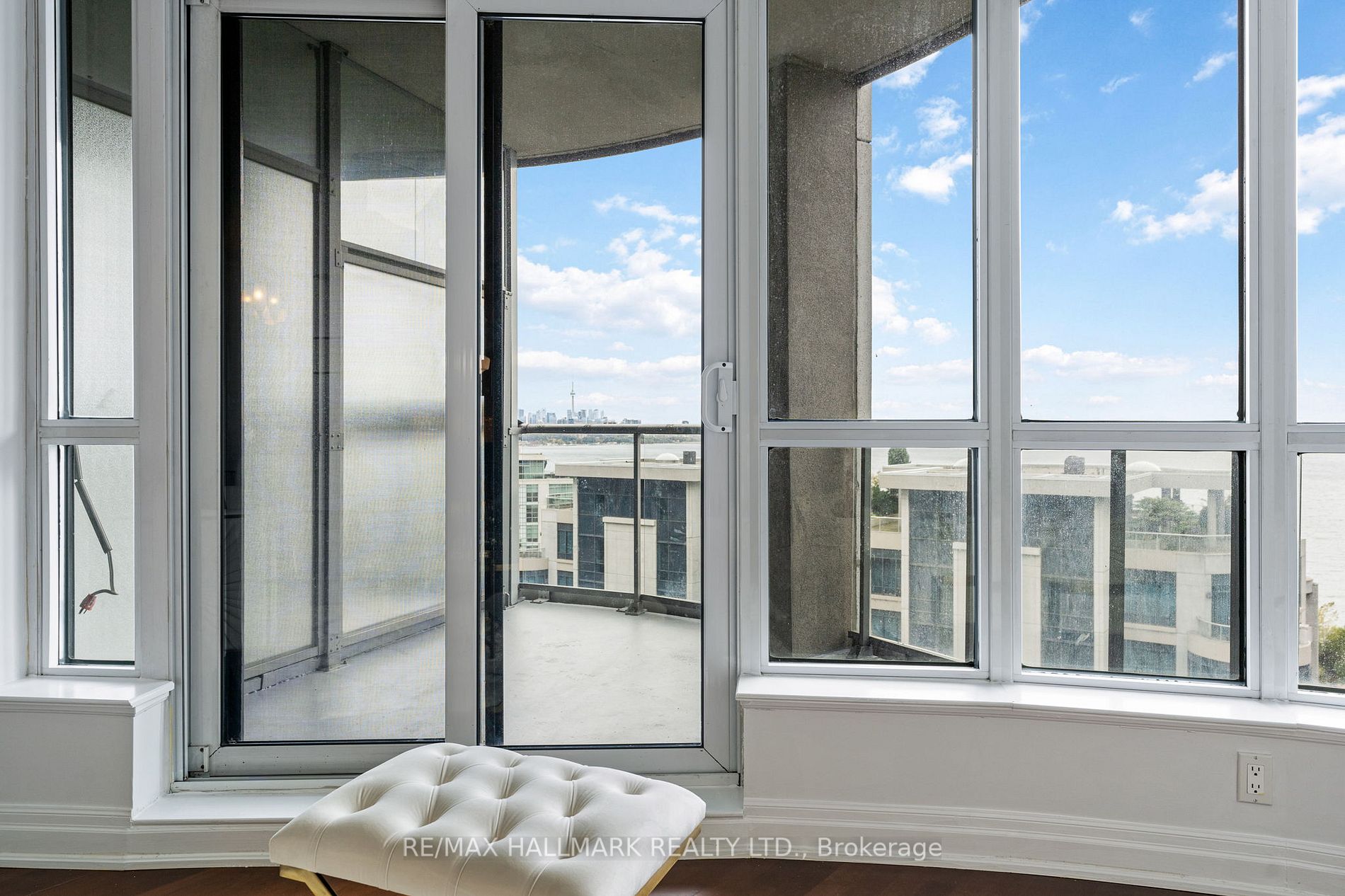 2087 Lake Shore Blvd W, #1404