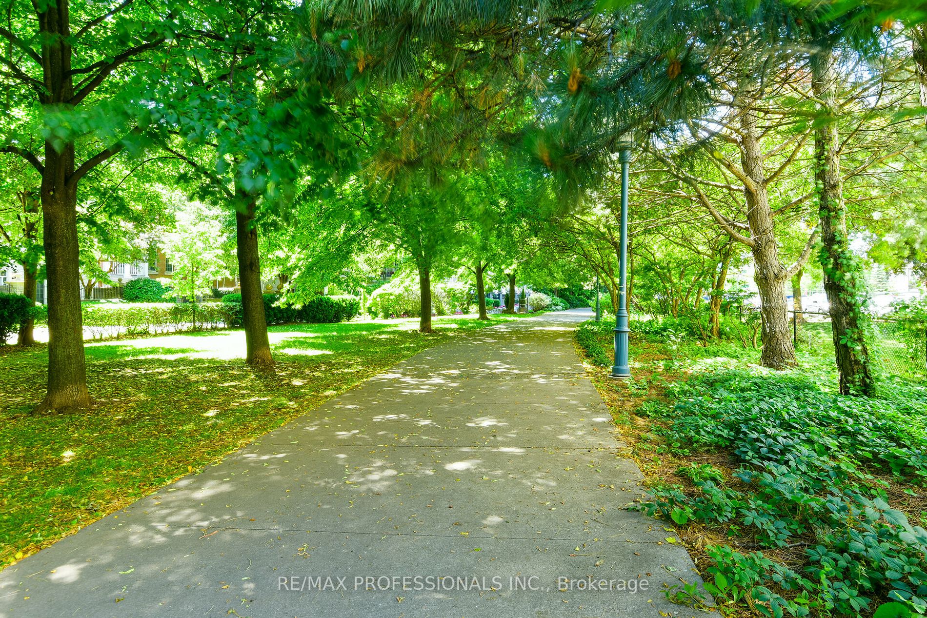 2267 Lake Shore Blvd W, #315