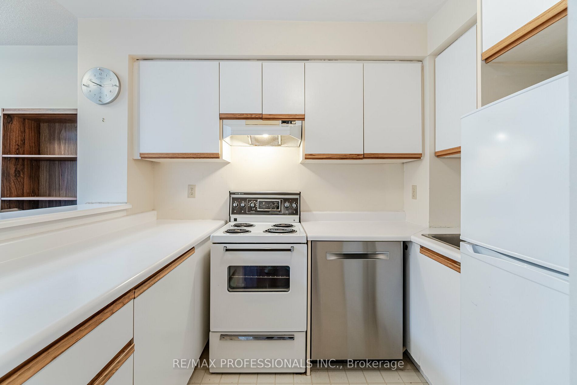 2267 Lake Shore Blvd W, #315