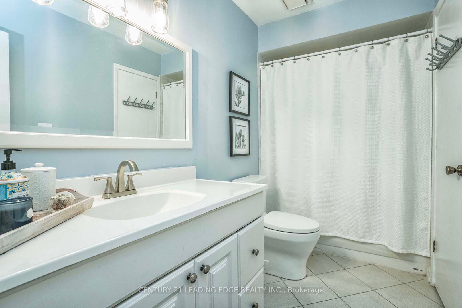 68 Foster Cres, #68
