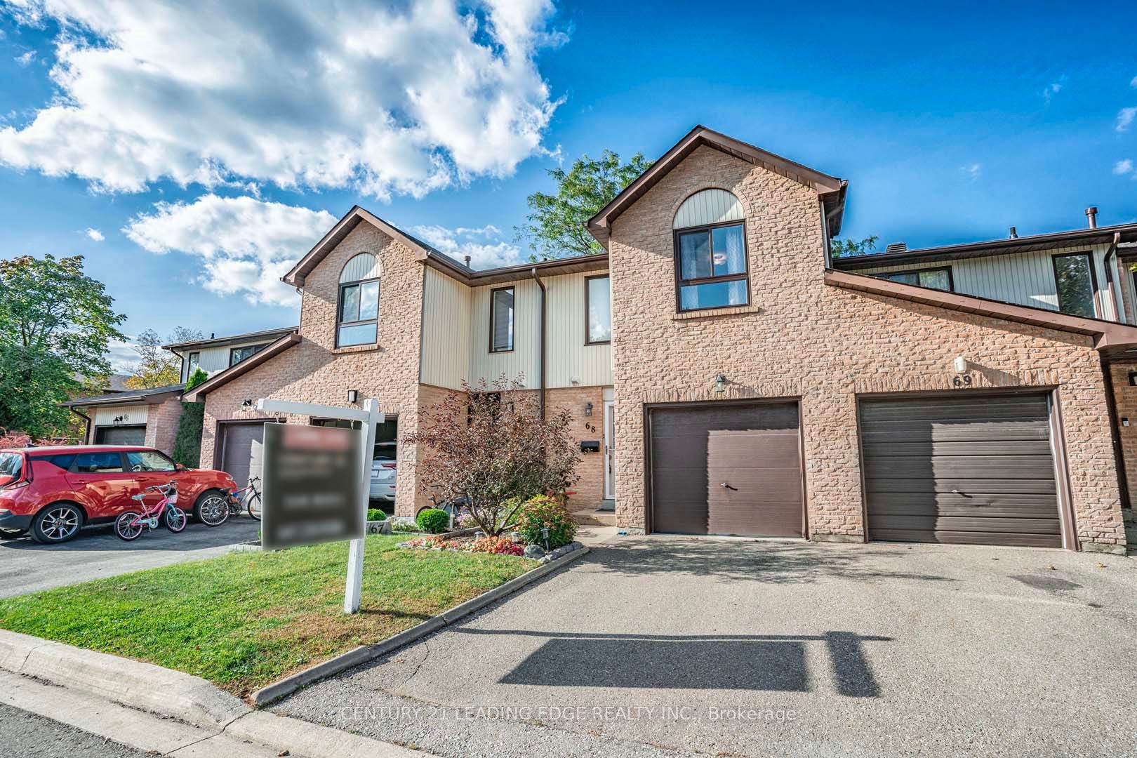 68 Foster Cres, #68