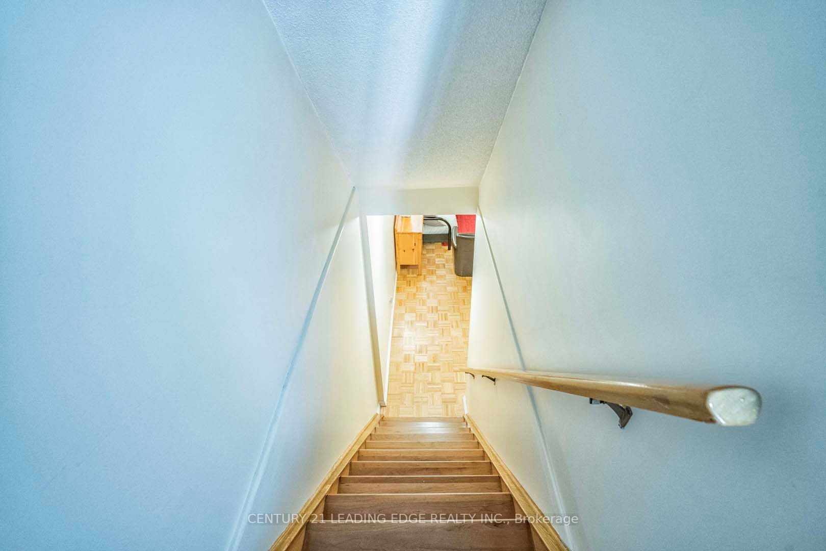 68 Foster Cres, #68