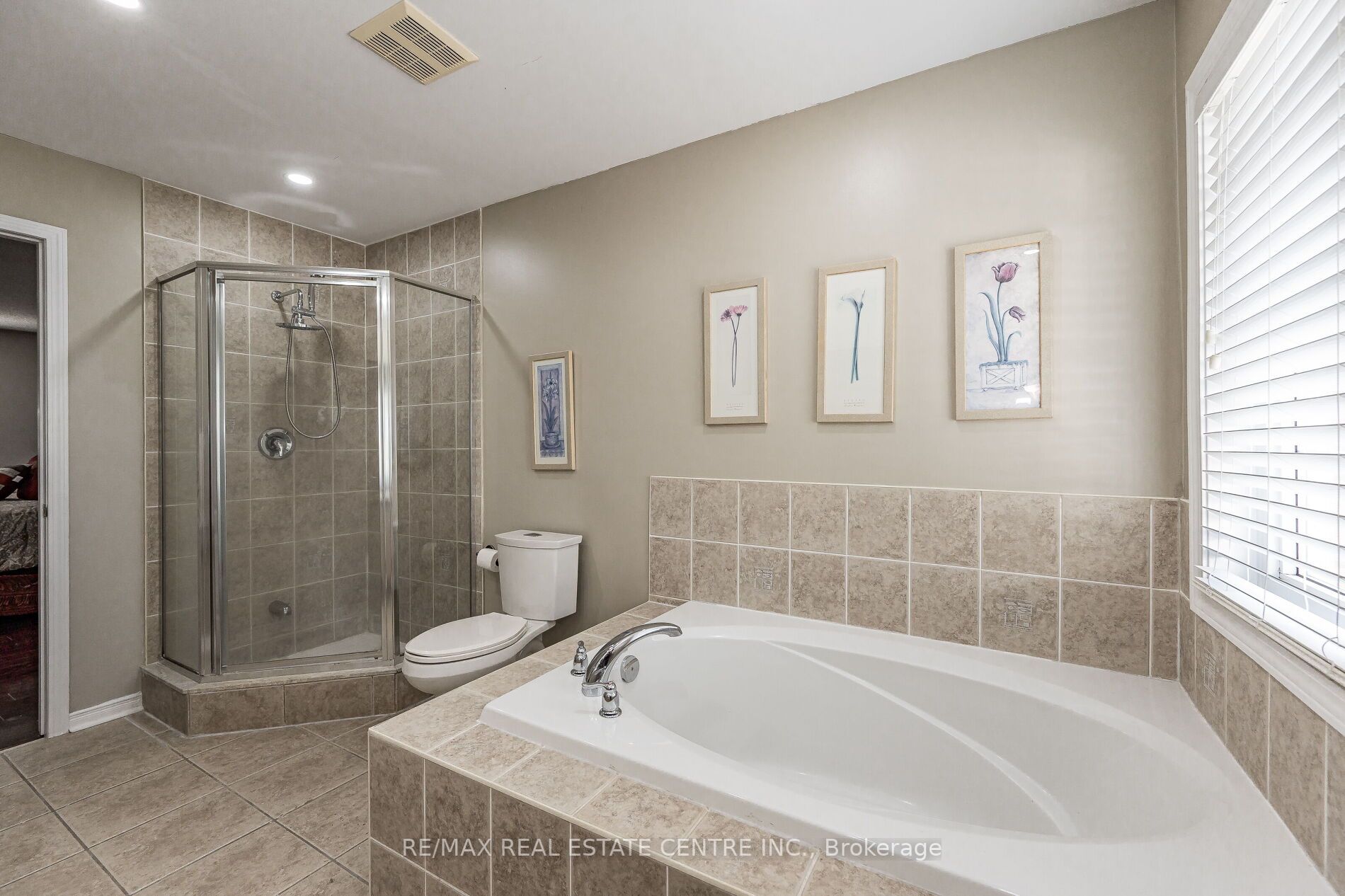 34 Dovergreen Dr