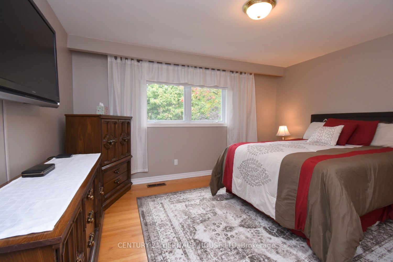 30 Forest Park Rd