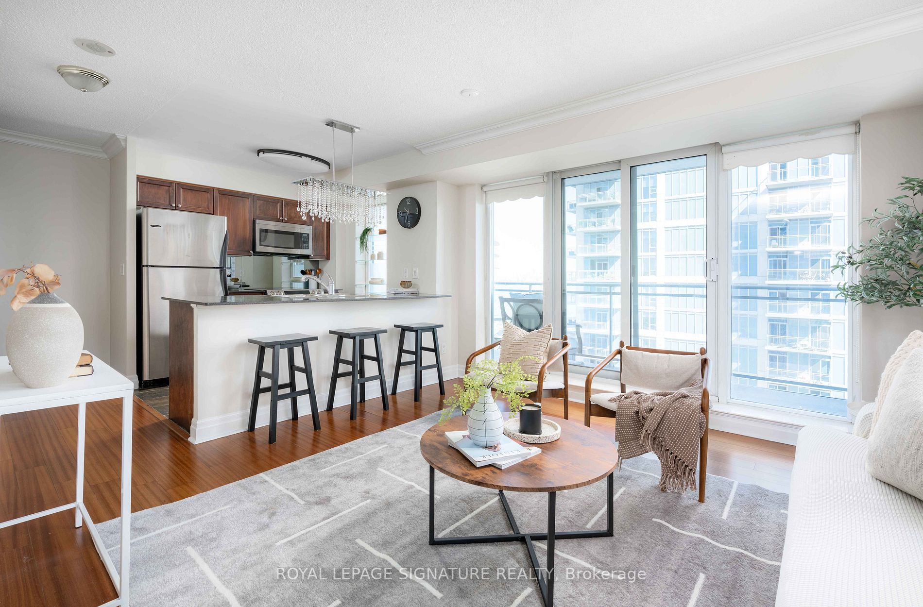2121 Lake Shore Blvd W, #1012
