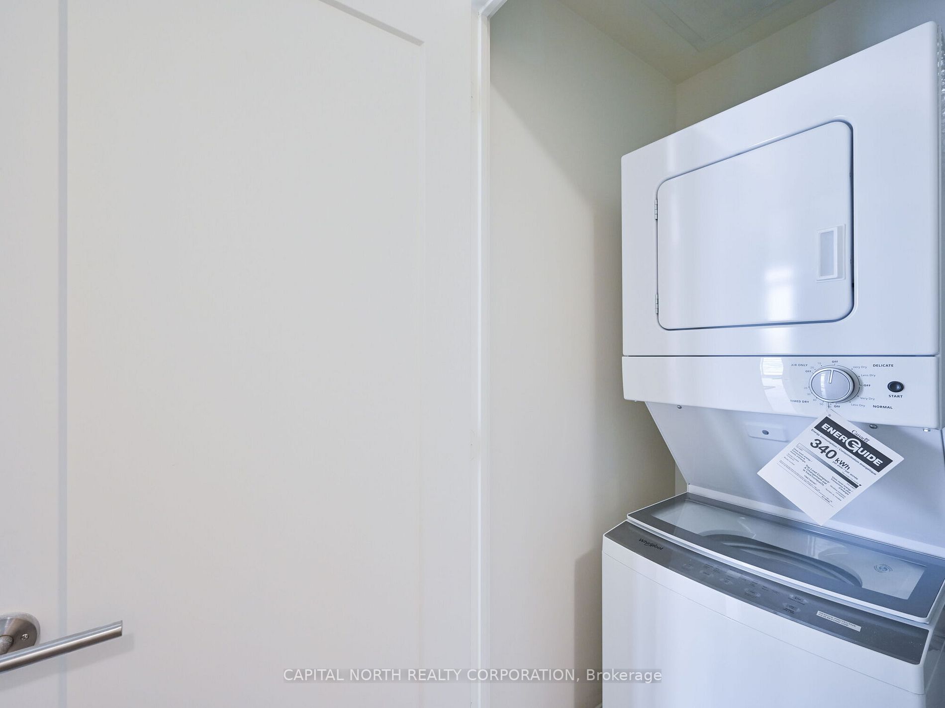 509 Dundas St W, #711