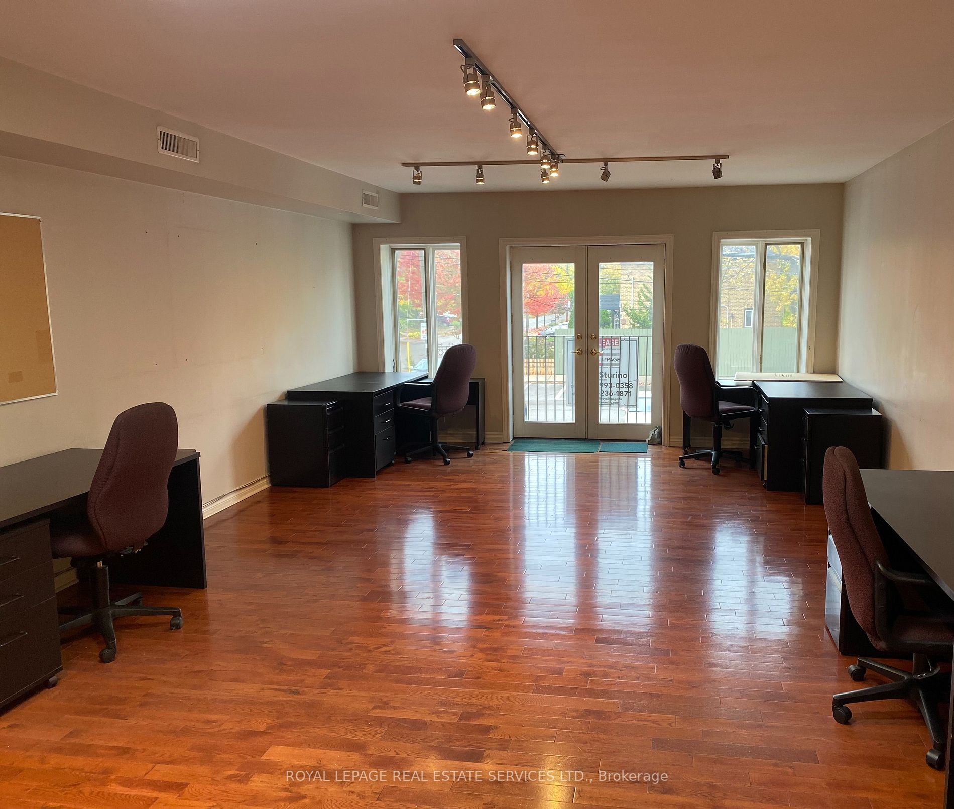 2938 Bloor St W, #2nd Flr
