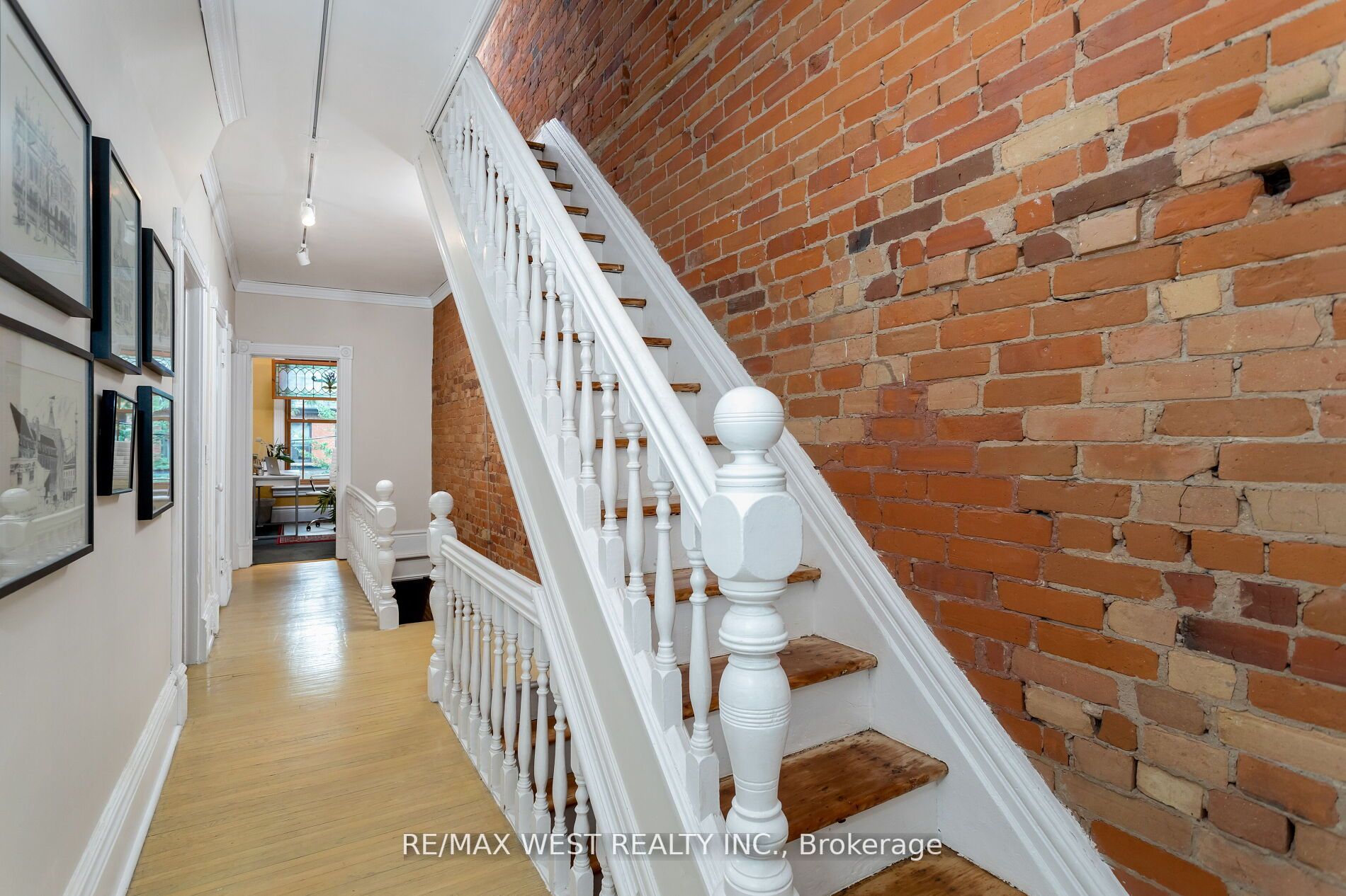 14 Melbourne Ave