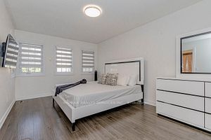 30 Heathcliffe Sq, #46
