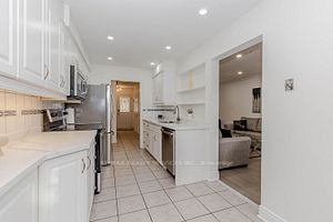30 Heathcliffe Sq, #46