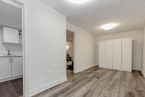 30 Heathcliffe Sq, #46