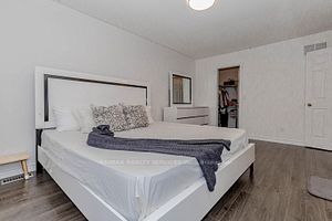 30 Heathcliffe Sq, #46