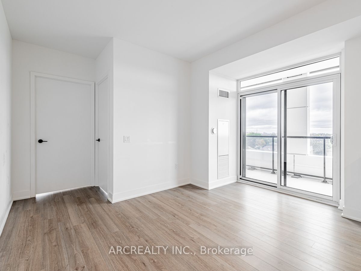 50 George Butchart Dr, #618