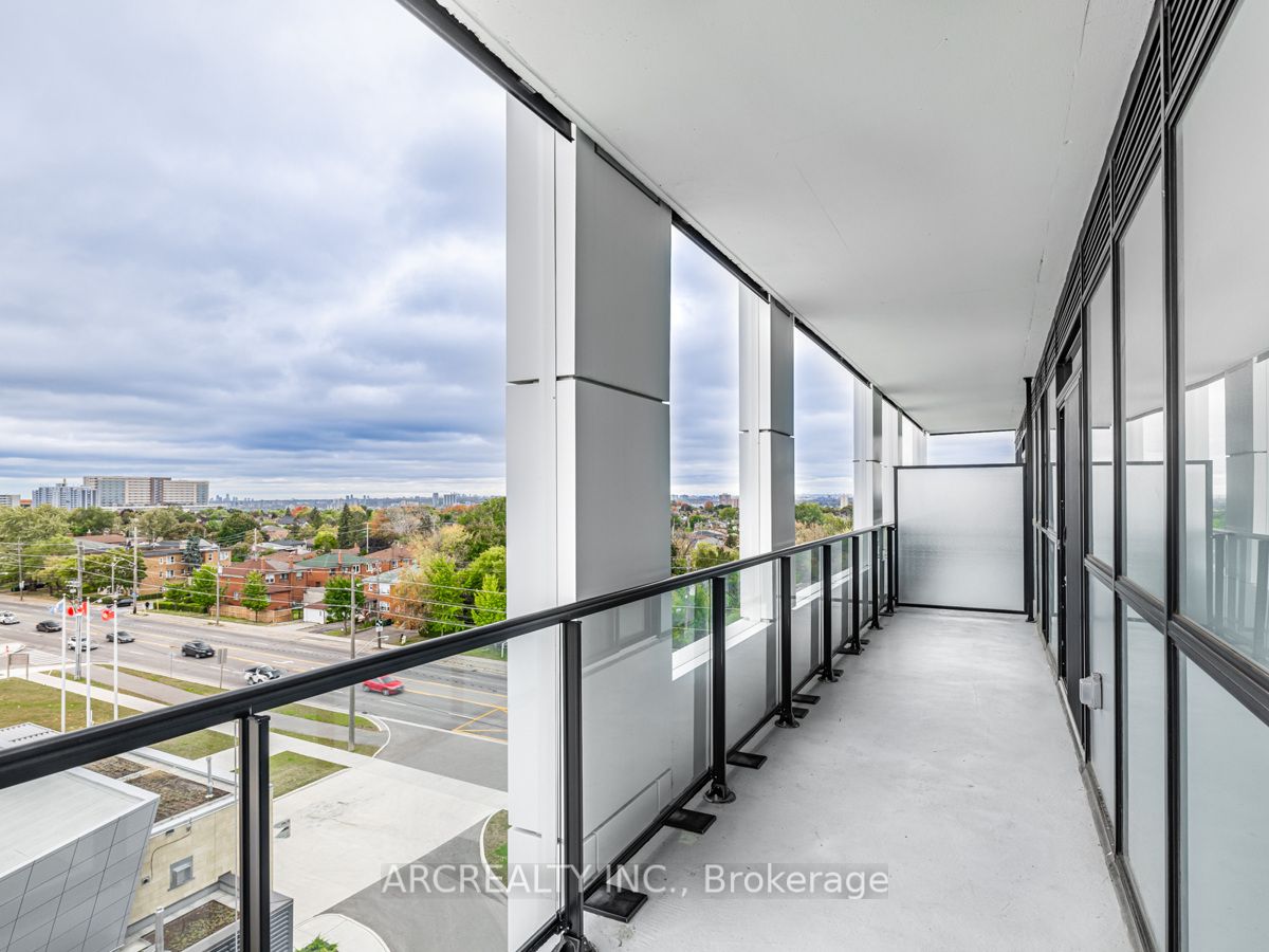 50 George Butchart Dr, #618